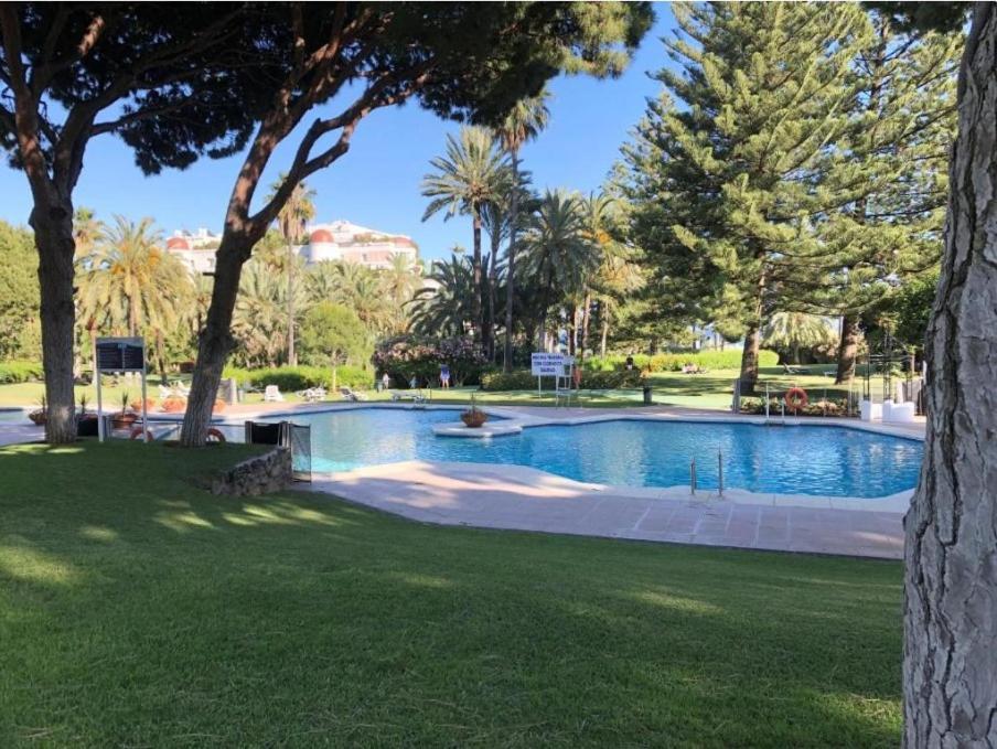 Playa Del Duque Apartment Ocean Club 1 Марбелья Экстерьер фото